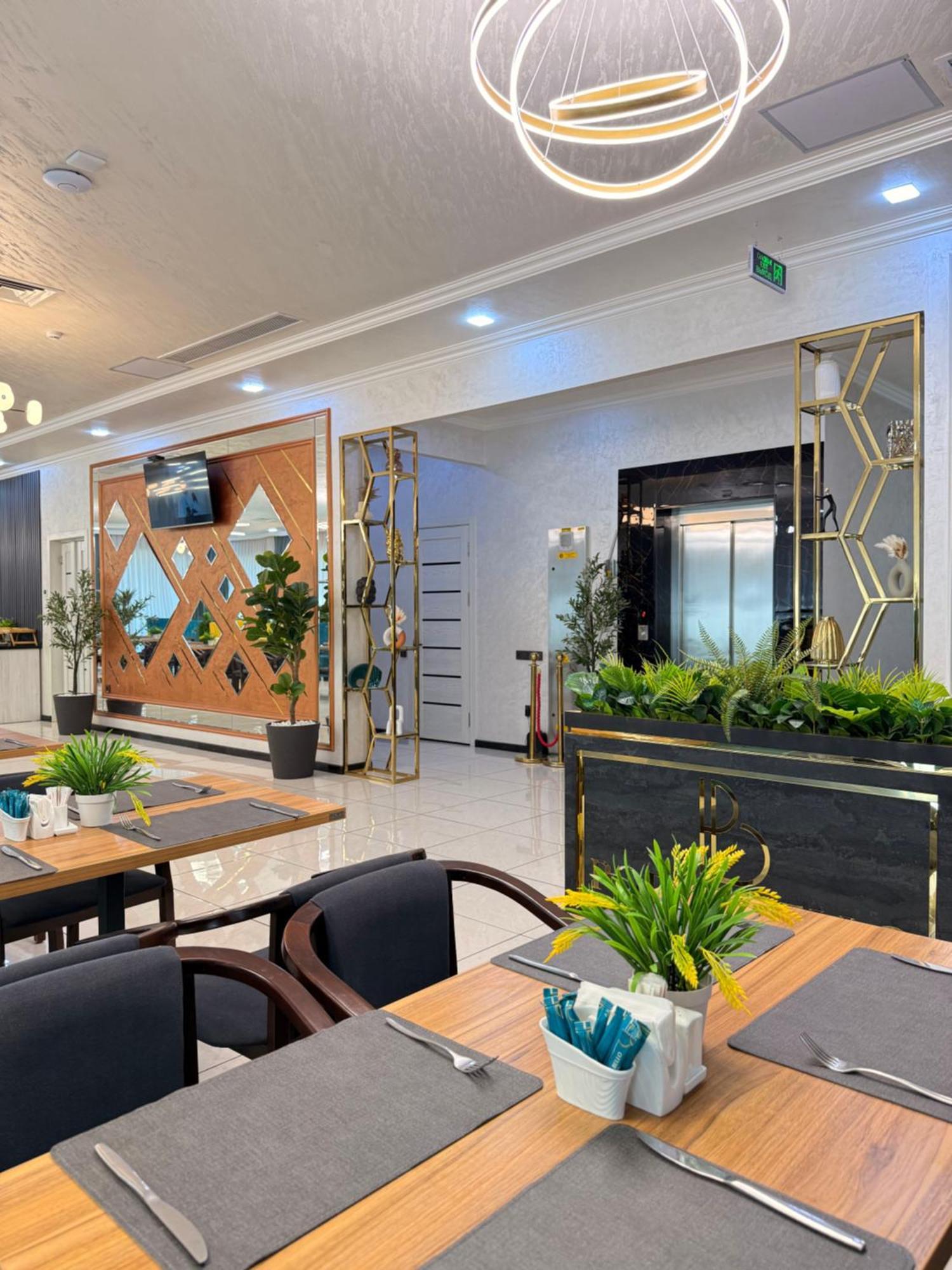Porto Bello Hotel Tashkent Exterior photo